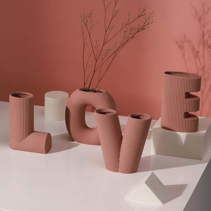 Nordic Creative Art LOVE Letter Stripe Ceramic Vase